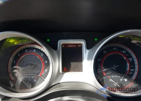 2015 Dodge Journey Crossroad z USA, uszkodzony, nr VIN 3C4PDCGG3FT682729